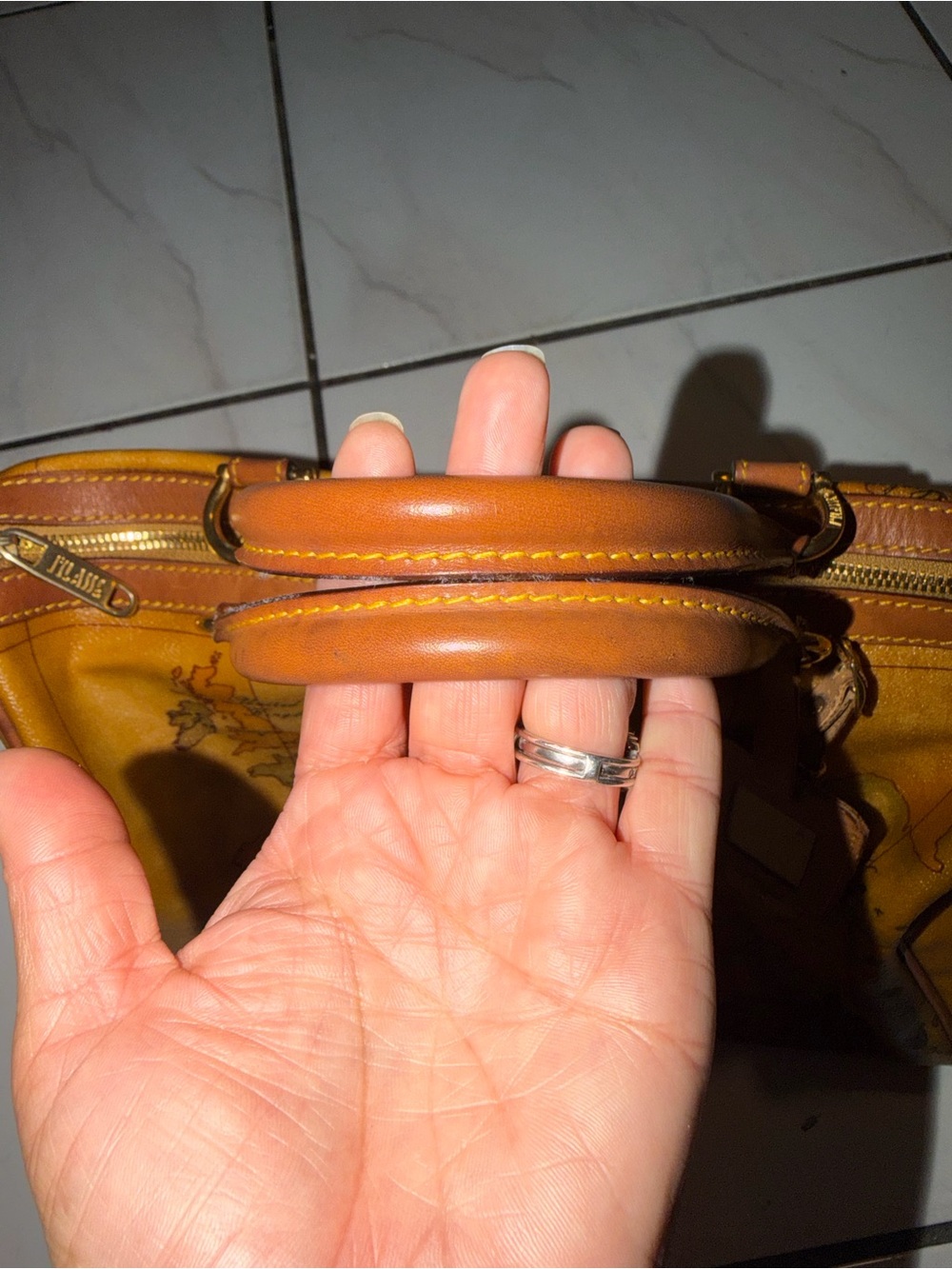 Alviero Martini 1ª Classe Geo Classic Large Boston Bag - Picture 7 of 16